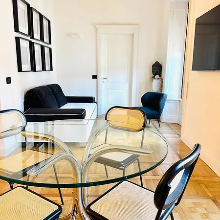Comecasa 10 Min Walk From Duomo And Policlinico Mangiagalli Milan Exterior photo