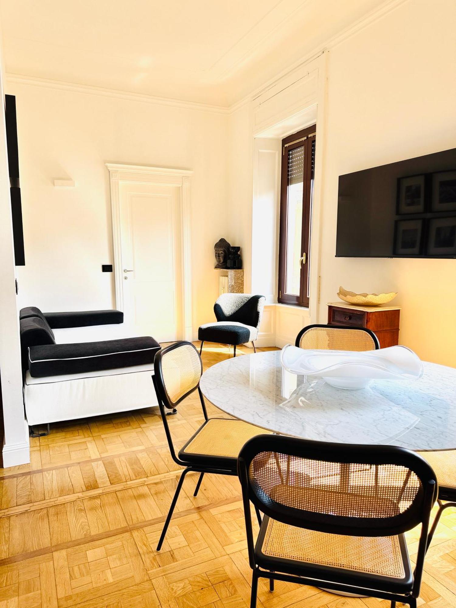 Comecasa 10 Min Walk From Duomo And Policlinico Mangiagalli * Mailand
